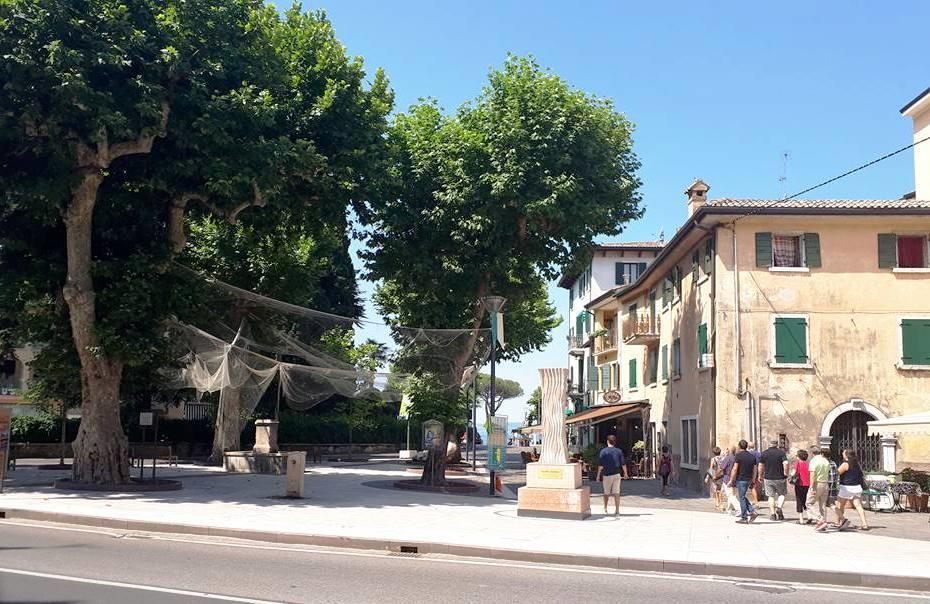 غارْدا Appartamenti Del Borgo المظهر الخارجي الصورة